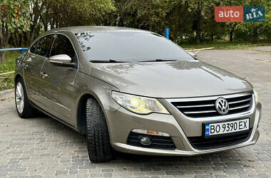 Купе Volkswagen CC / Passat CC 2009 в 
