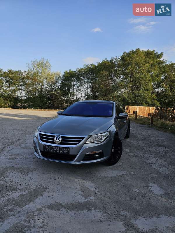 Купе Volkswagen CC / Passat CC 2010 в 