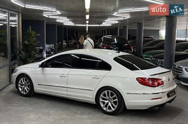 Купе Volkswagen CC / Passat CC 2011 в 