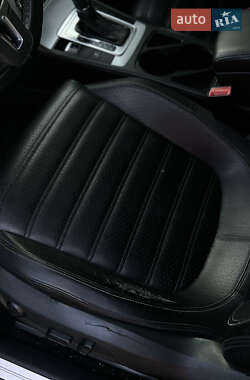 Купе Volkswagen CC / Passat CC 2012 в 