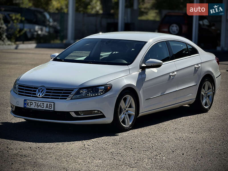 Купе Volkswagen CC / Passat CC 2012 в 