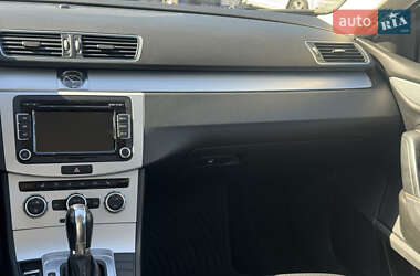 Купе Volkswagen CC / Passat CC 2012 в 