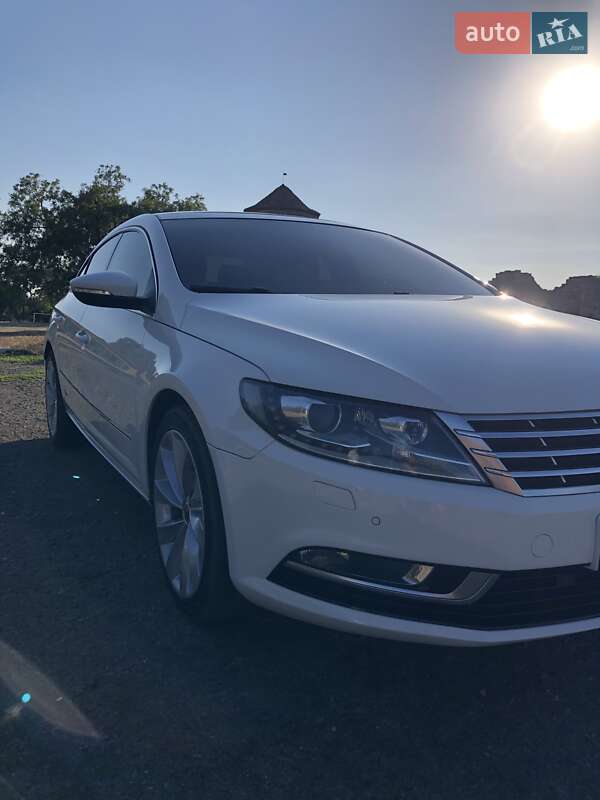 Купе Volkswagen CC / Passat CC 2014 в Білгороді-Дністровському