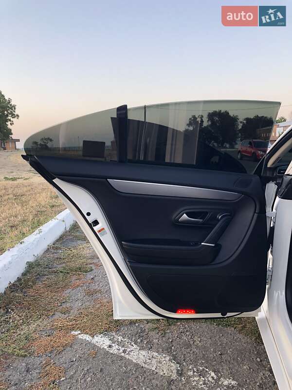 Купе Volkswagen CC / Passat CC 2014 в Білгороді-Дністровському