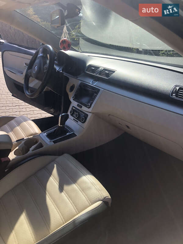 Купе Volkswagen CC / Passat CC 2010 в Кривом Роге