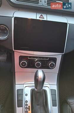 Купе Volkswagen CC / Passat CC 2010 в 