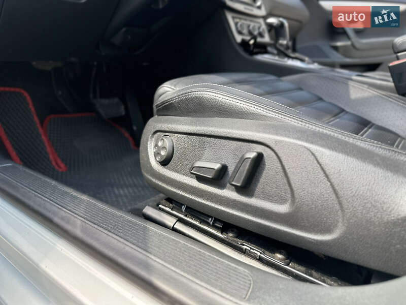 Купе Volkswagen CC / Passat CC 2010 в Тернополе