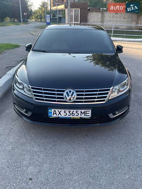 Купе Volkswagen CC / Passat CC 2012 в 