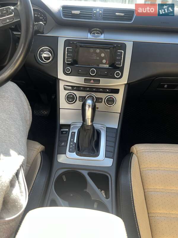 Купе Volkswagen CC / Passat CC 2012 в Ивано-Франковске