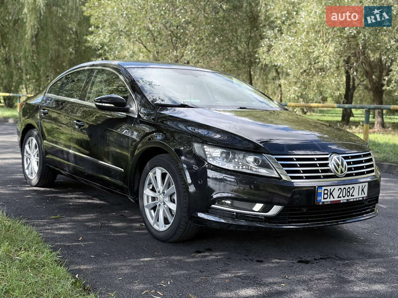 Купе Volkswagen CC / Passat CC 2013 в 