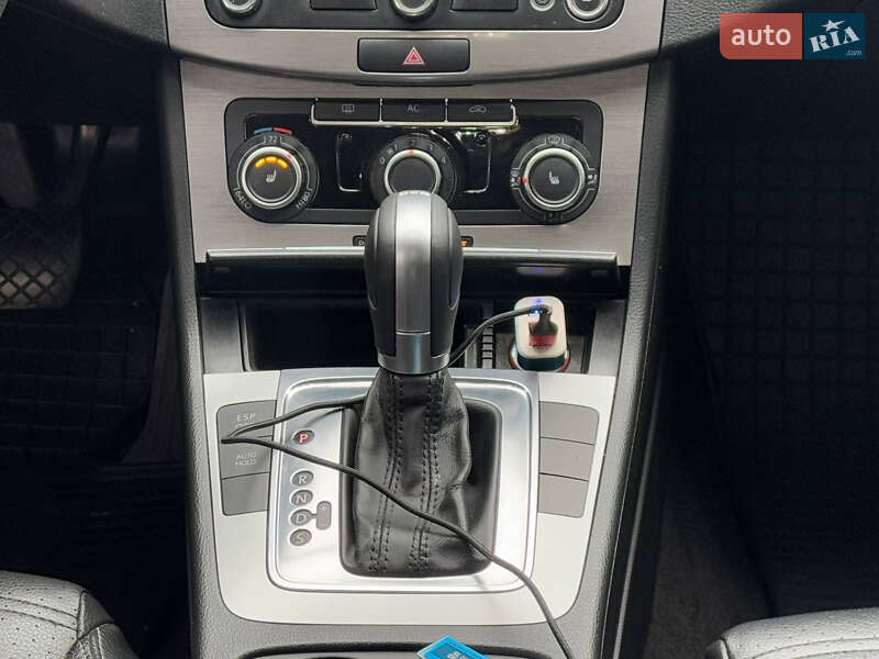 Купе Volkswagen CC / Passat CC 2010 в Кривом Роге фото 18 Купе Volkswagen CC / Passat CC 2010 в Кривом Роге