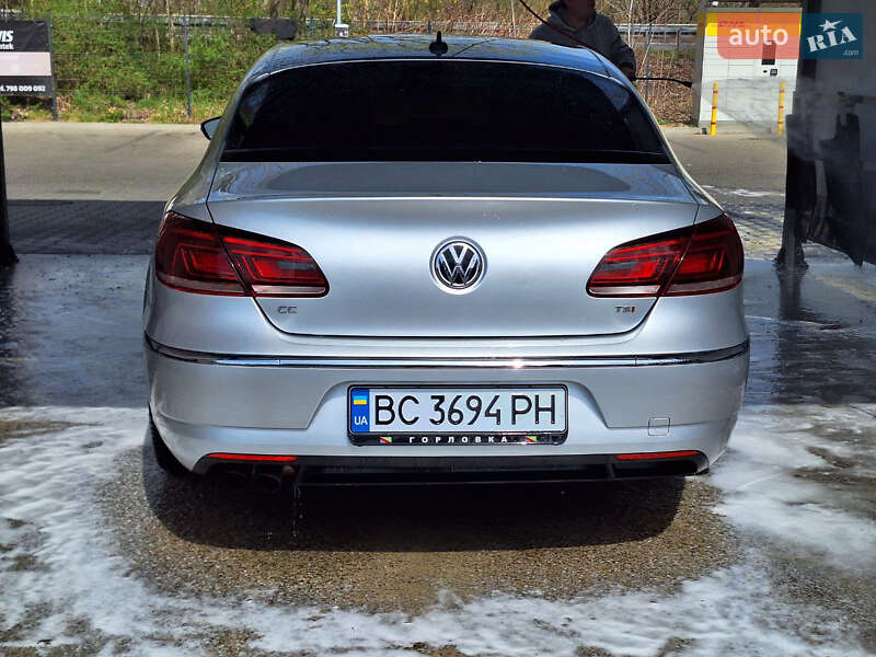Купе Volkswagen CC / Passat CC 2015 в Самборе