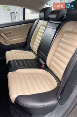 Купе Volkswagen CC / Passat CC 2015 в 