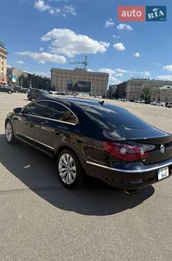 Купе Volkswagen CC / Passat CC 2011 в 