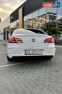 Купе Volkswagen CC / Passat CC 2012 в 