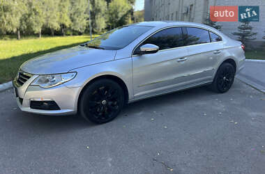 Купе Volkswagen CC / Passat CC 2009 в 