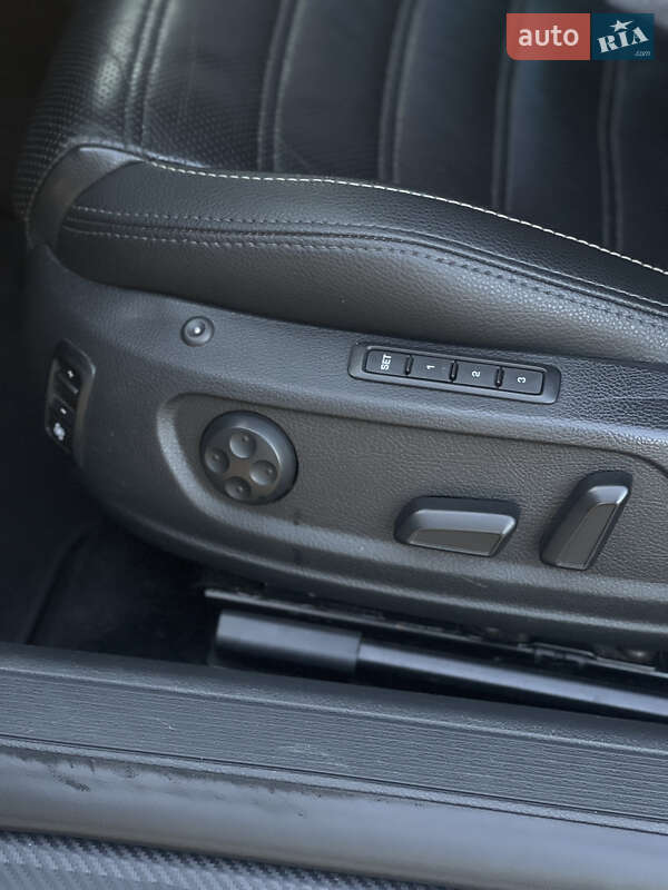 Купе Volkswagen CC / Passat CC 2010 в Калуше