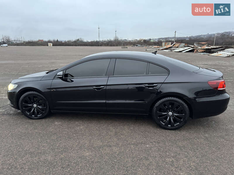 Купе Volkswagen CC / Passat CC 2014 в Ужгороде