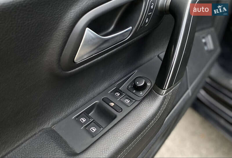 Купе Volkswagen CC / Passat CC 2014 в Ужгороде