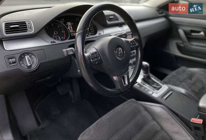 Купе Volkswagen CC / Passat CC 2014 в Ужгороде