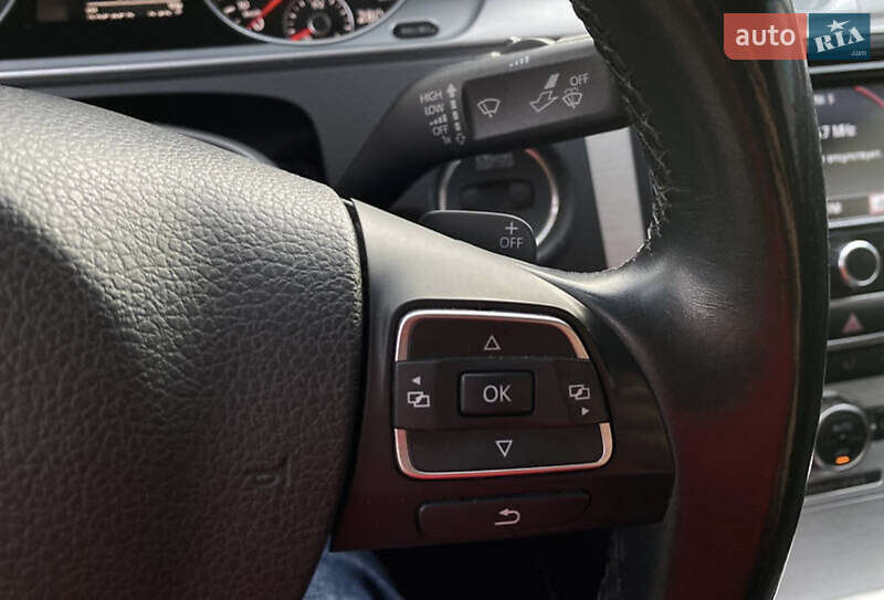 Купе Volkswagen CC / Passat CC 2014 в Ужгороде