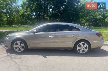 Купе Volkswagen CC / Passat CC 2013 в Киеве
