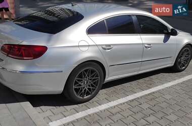 Купе Volkswagen CC / Passat CC 2012 в 