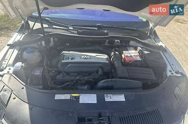 Купе Volkswagen CC / Passat CC 2012 в 