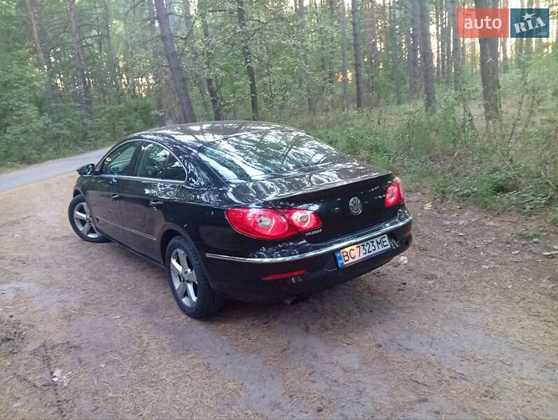 Купе Volkswagen CC / Passat CC 2008 в Обухове