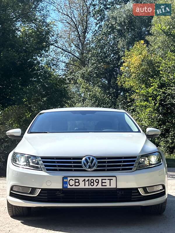 Купе Volkswagen CC / Passat CC 2016 в Чернігові