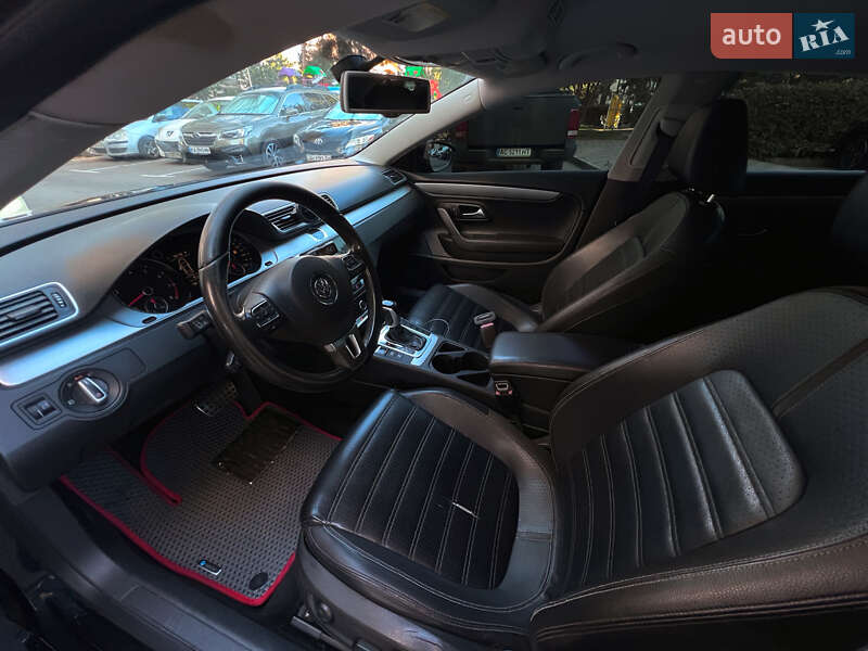 Купе Volkswagen CC / Passat CC 2010 в Киеве