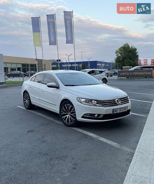 Купе Volkswagen CC / Passat CC 2012 в 