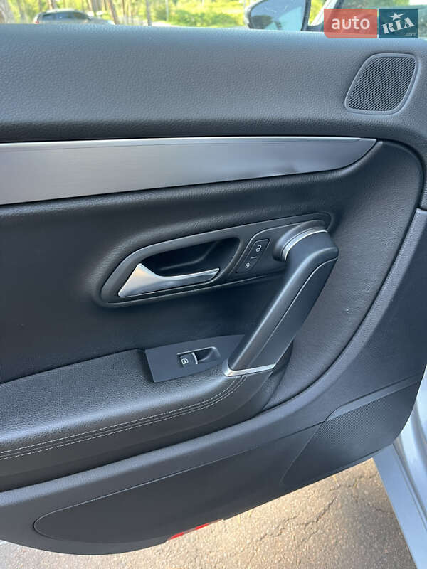 Купе Volkswagen CC / Passat CC 2012 в Виннице