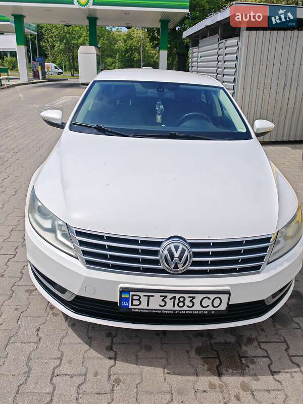 Купе Volkswagen CC / Passat CC 2013 в Киеве