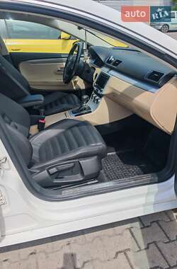 Купе Volkswagen CC / Passat CC 2013 в 