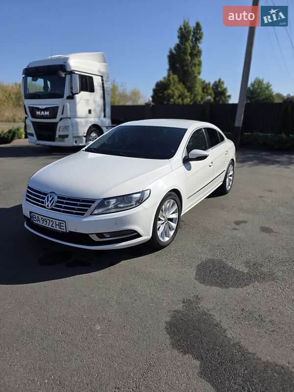 Купе Volkswagen CC / Passat CC 2012 в Умани