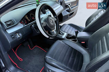 Купе Volkswagen CC / Passat CC 2012 в 