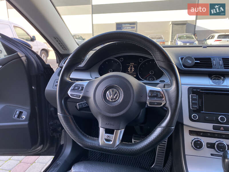Купе Volkswagen CC / Passat CC 2014 в Львове