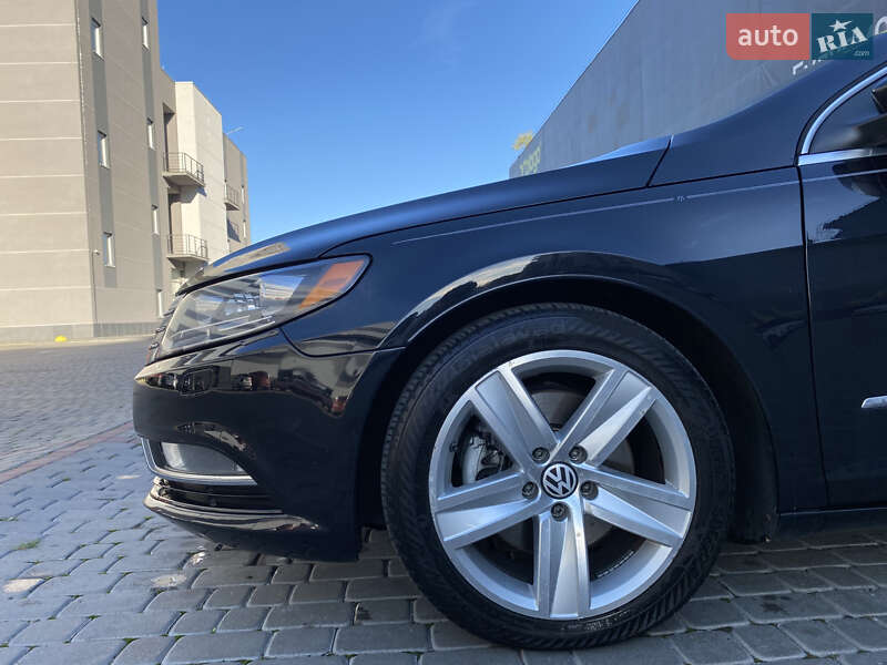 Купе Volkswagen CC / Passat CC 2014 в Львове