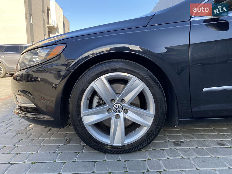 Купе Volkswagen CC / Passat CC 2014 в Львове