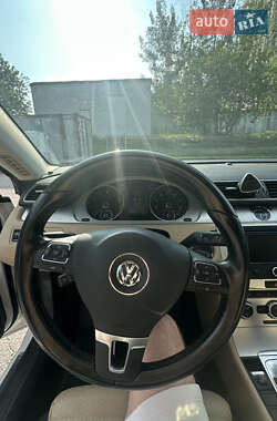 Купе Volkswagen CC / Passat CC 2013 в 