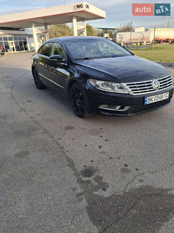 Купе Volkswagen CC / Passat CC 2012 в Виннице