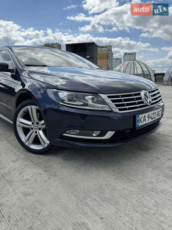 Купе Volkswagen CC / Passat CC 2014 в Киеве
