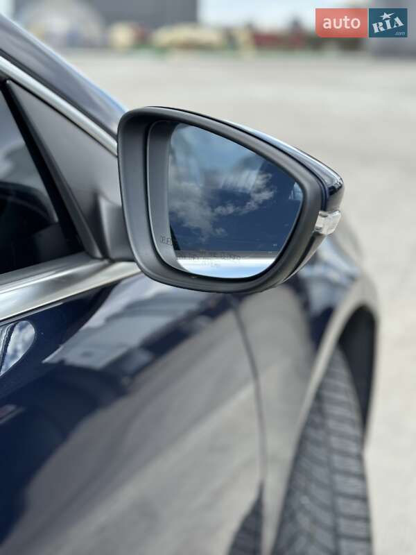 Купе Volkswagen CC / Passat CC 2014 в Киеве