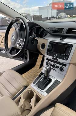 Купе Volkswagen CC / Passat CC 2014 в 