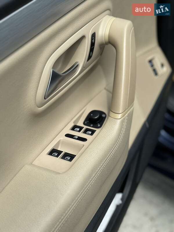 Купе Volkswagen CC / Passat CC 2014 в Киеве
