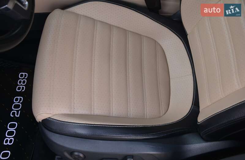 Купе Volkswagen CC / Passat CC 2014 в Киеве