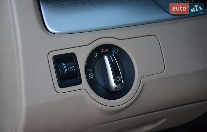 Купе Volkswagen CC / Passat CC 2014 в Киеве