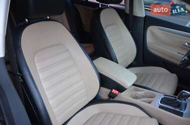 Купе Volkswagen CC / Passat CC 2014 в 