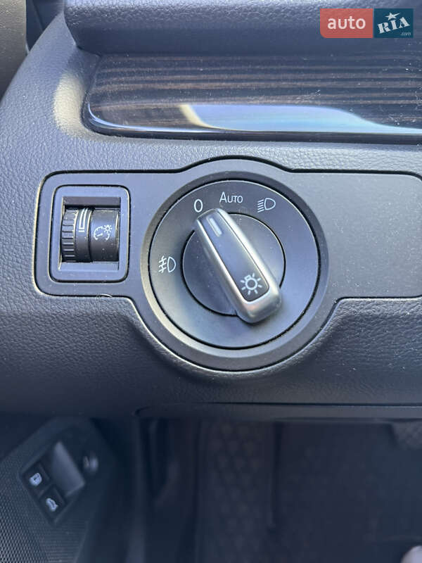 Купе Volkswagen CC / Passat CC 2014 в Киеве фото 10 Купе Volkswagen CC / Passat CC 2014 в Киеве
